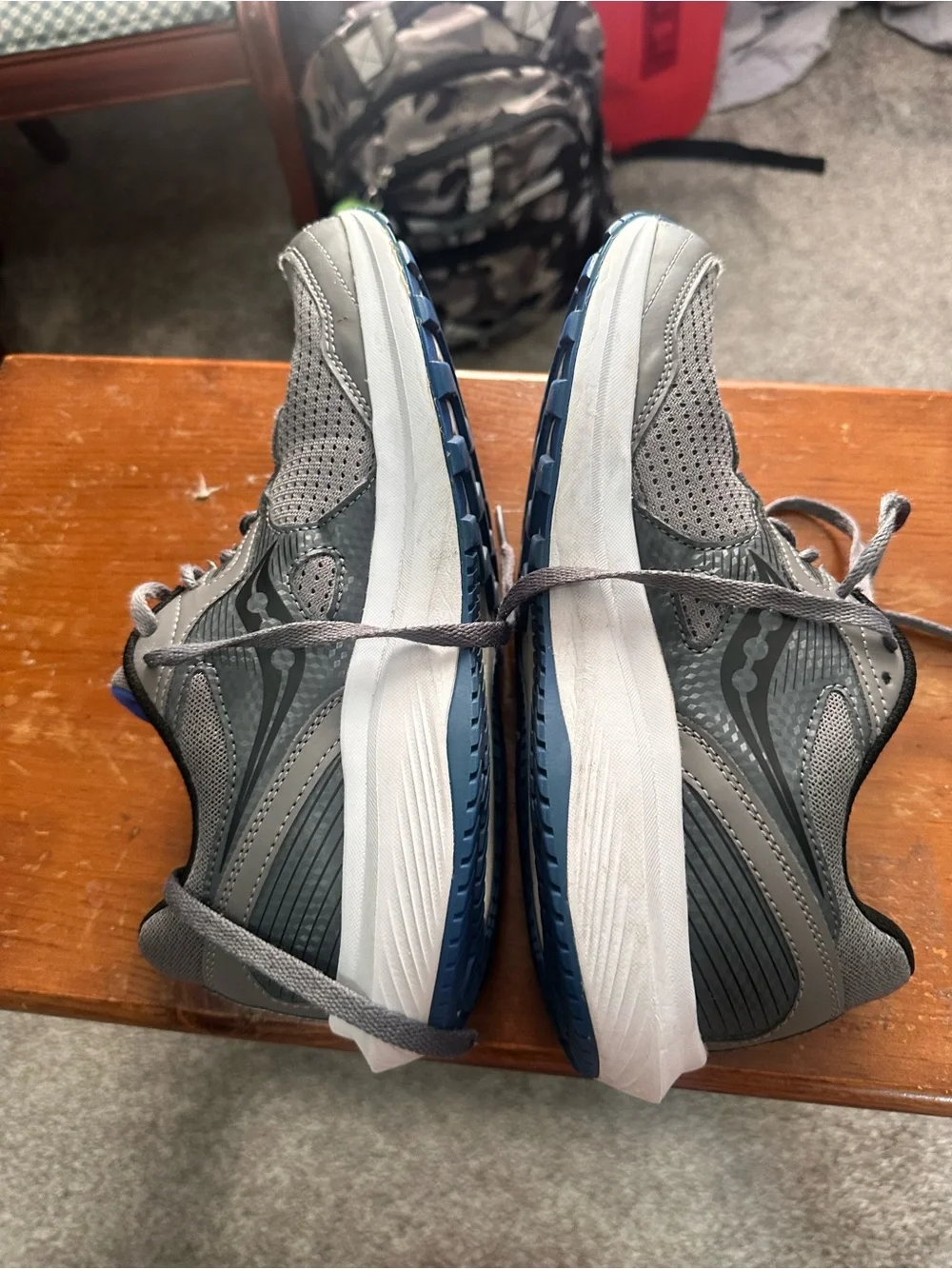 Women’s saucony gym shoes